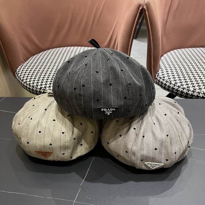 Prada beret 062501